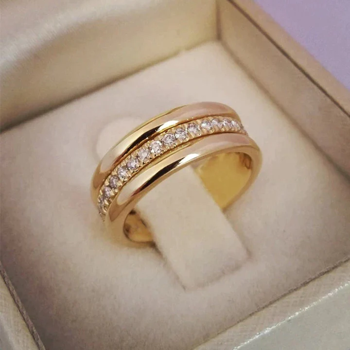 Sarah - Retro Gemstone Ring